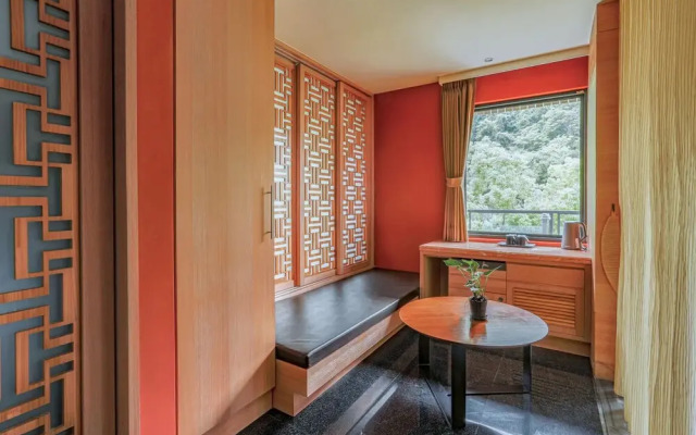 Sunrise Hot Spring Hotel