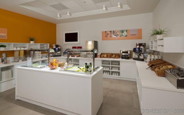 Holiday Inn Express Antwerp City-North by IHG