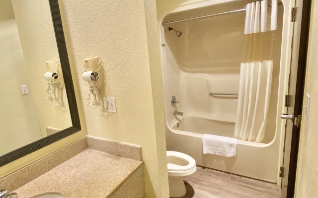 Travelers Inn Elizabeth City