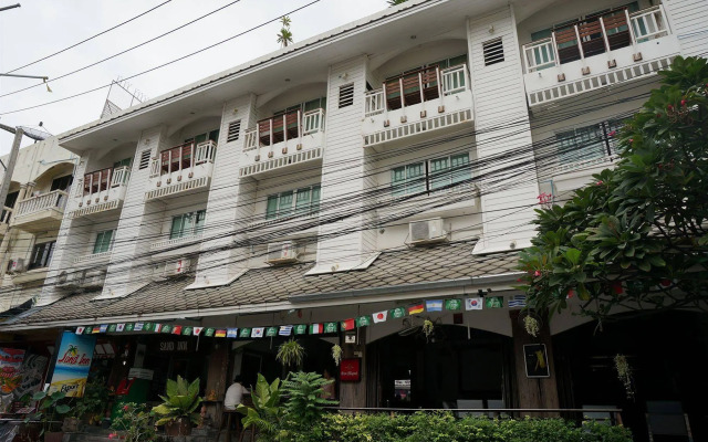Sand Inn