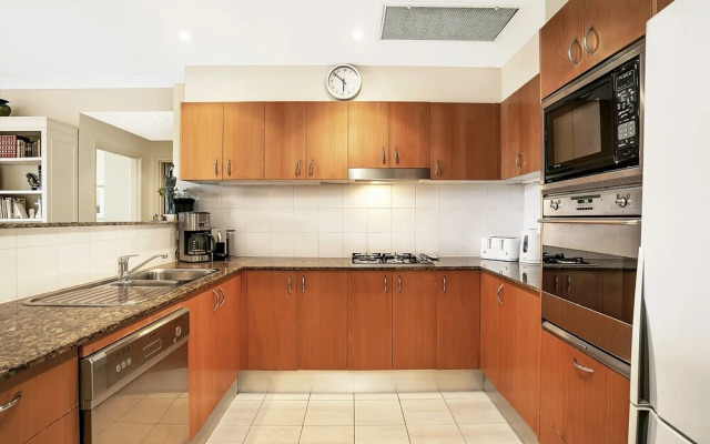 Hc102 - Karrabee Avenue Huntleys Cove