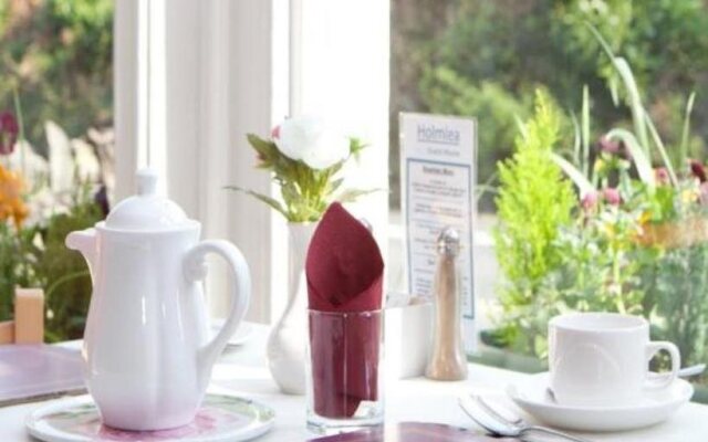 Holmlea Guest House