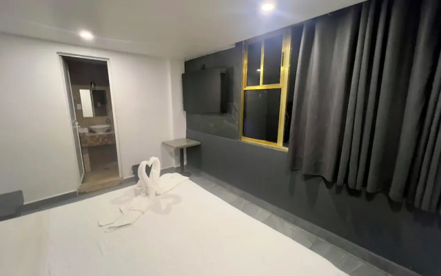 Hotel Aquario CDMX - Central del Norte