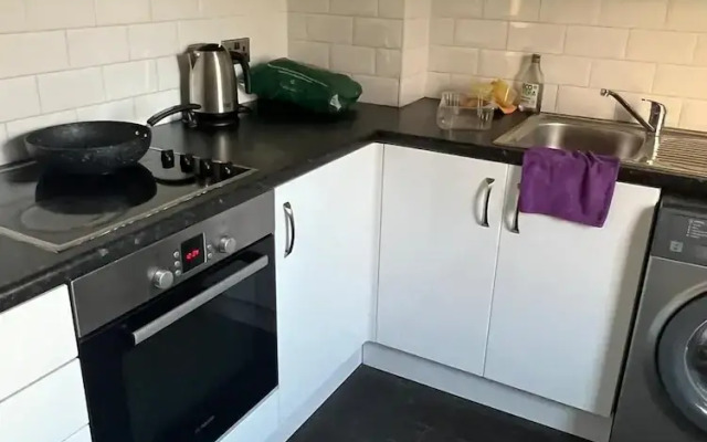 Beautiful 2-bed House in Grays