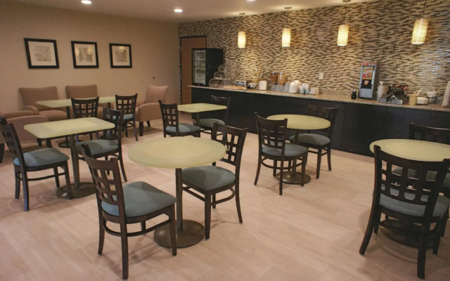 La Quinta Inn & Suites by Wyndham Castle Rock