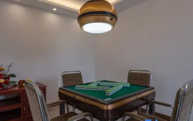 Wonderland, hot spring resort