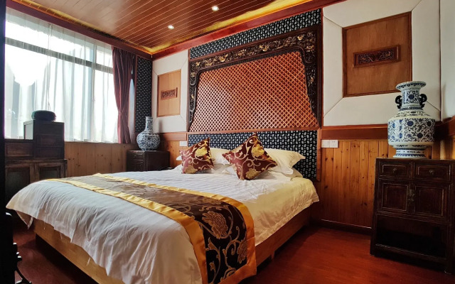 Yangshuo Li River Lodge
