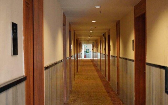 Beihai Overseas Chinese Hotel
