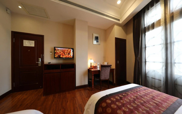 Seventh Heaven Hotel