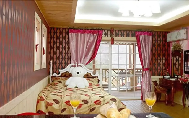 Yangsan Chickweed & Flower Pension