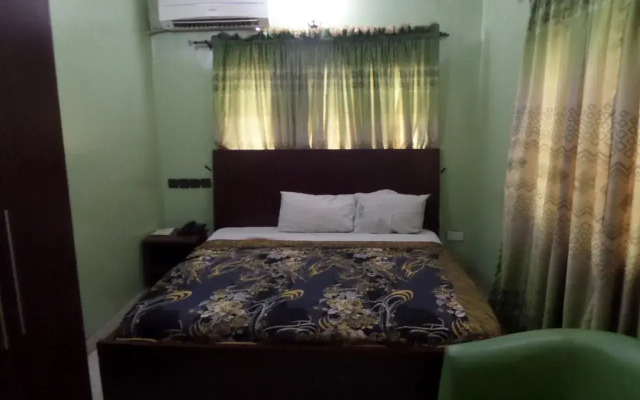 Scrolab Executive Hotel