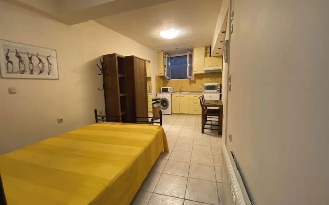 Amazing Studio Next To Center 10 min Walk