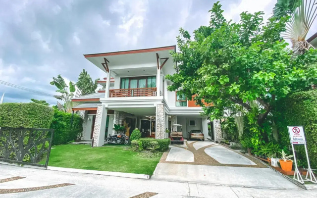 Royal Sammuk villas