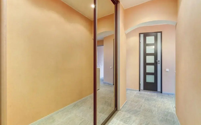 AG Apartment Bolshevikov 5