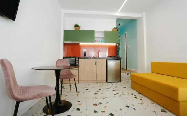 Valory #5 Aesthetic Stay