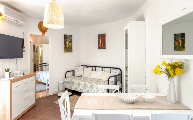 Holiday house Vjerocka - with pool : Donji Humac, Island Brac