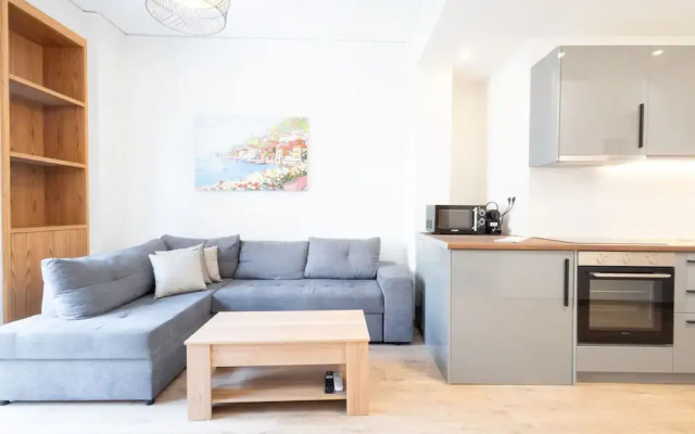 Spacious 3-bedroom Dual Apartment in City Centre