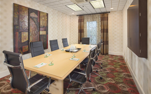 Holiday Inn-Hamilton Place