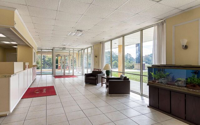 OYO Hotel Benton AR I-30
