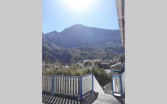 20 Couchages Cilaos Centre