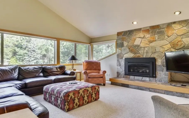 Bunker 26 Holiday Home