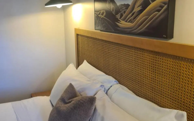 Villa 10 - Central Stylish Apartment