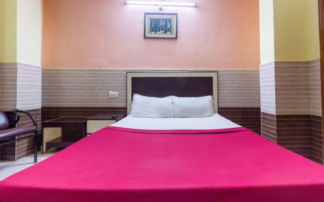 Spot On 46066 Hotel Azizia Residency