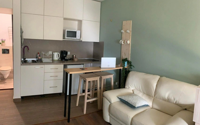 Exceptional Refurnished Studio TOP Location