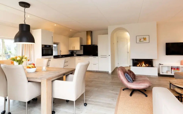 Beautiful Holiday Home With Bubble Bath