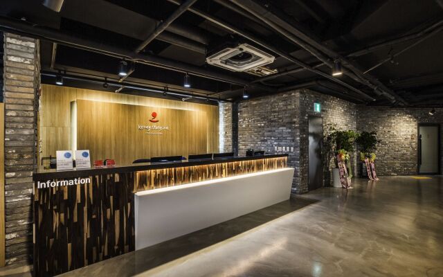 Kenny Stay Jeju Seogwipo