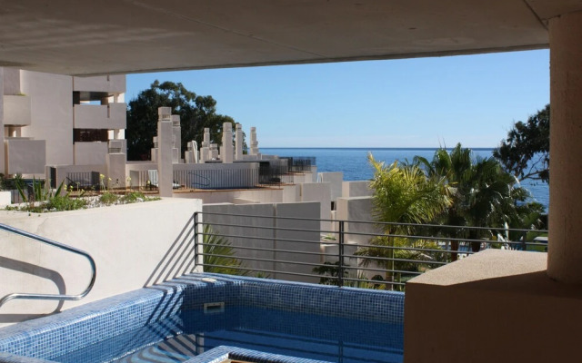 Beach Apartment - Private Pool