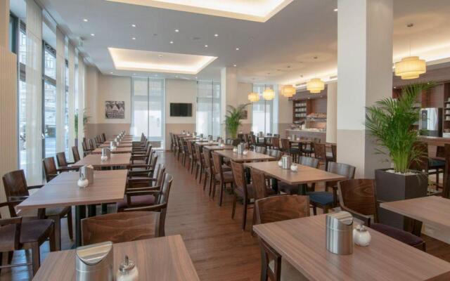 Premier Inn Duesseldorf City Centre Hotel