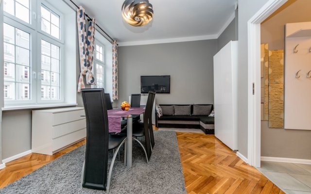 BillBerry Apartments - Old Town Suite