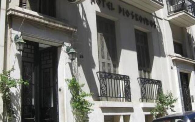 Dioskouros Hostel