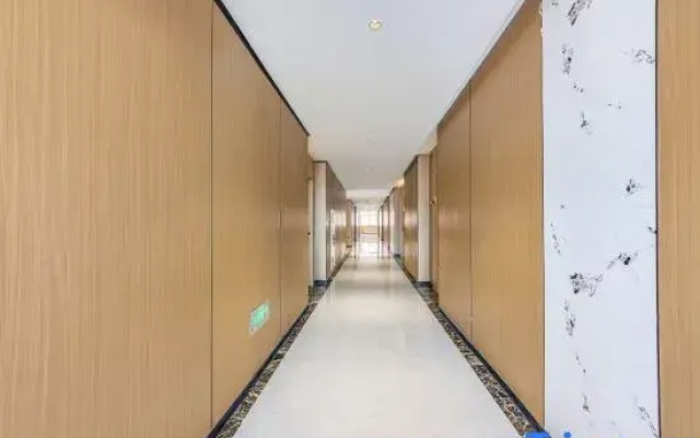 Jinjiang Jinyue Yilian Hotel