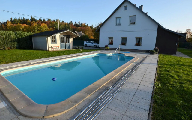 Spacious Villa With Swimming Pool