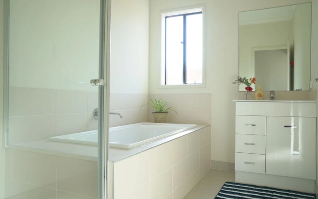 Brand New 4 Bedrooms House