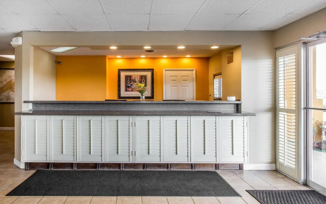 Econo Lodge