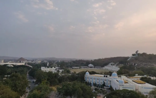 Sai Maa Hotel & Residency