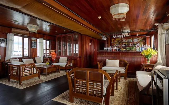 Garden Bay Legend Cruise