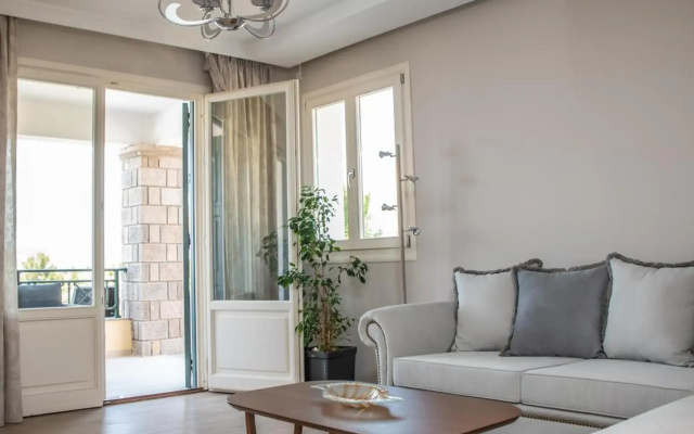 Alma Luxury Resort Hotel