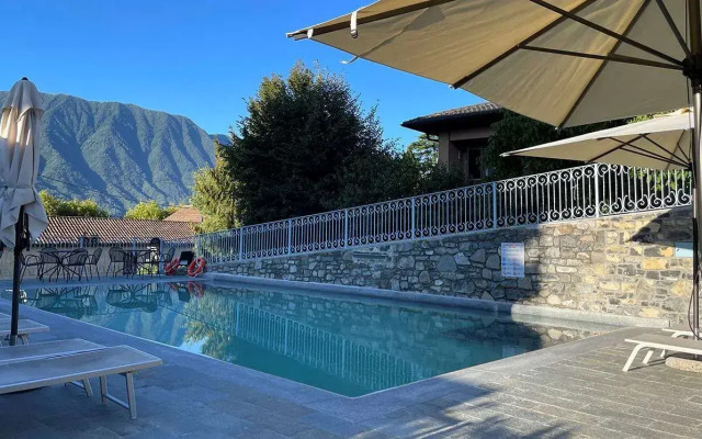 Hotel Lario