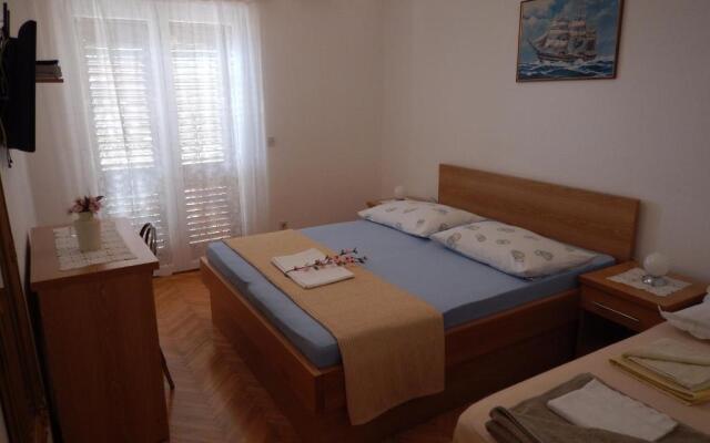Apartments Kapetan Jure