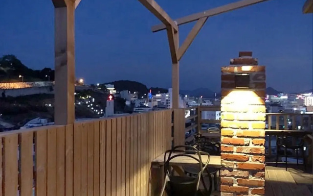 Tongyeong Gajukgorang House