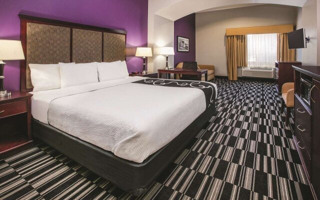 Baymont By Wyndham Dallas South-Desoto