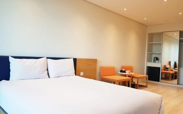 Hotel & Pool Villa Attirance