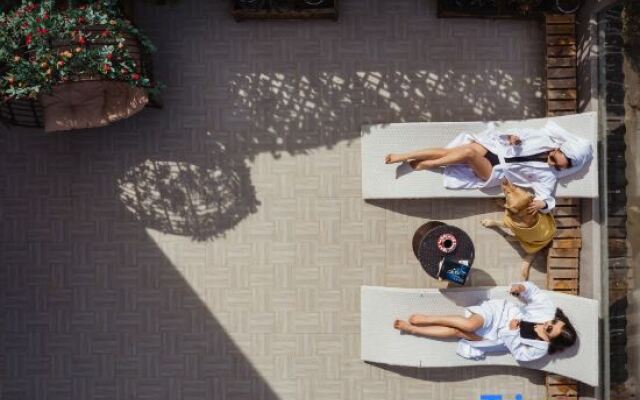 Grandlife Hot Spring Hotel