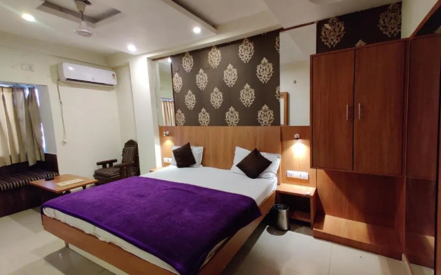 Hotel Savera