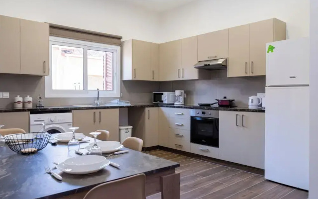 Aura 2-Bedroom Apartment in Larnaca