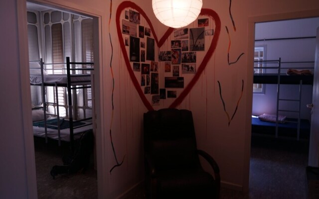 Amigos-Hostel Tel-Aviv Adults Only 18-49